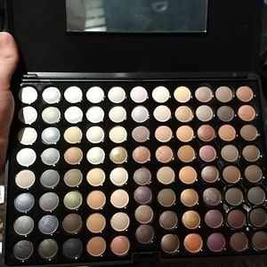 Coastal Scents 88 Warm Palette